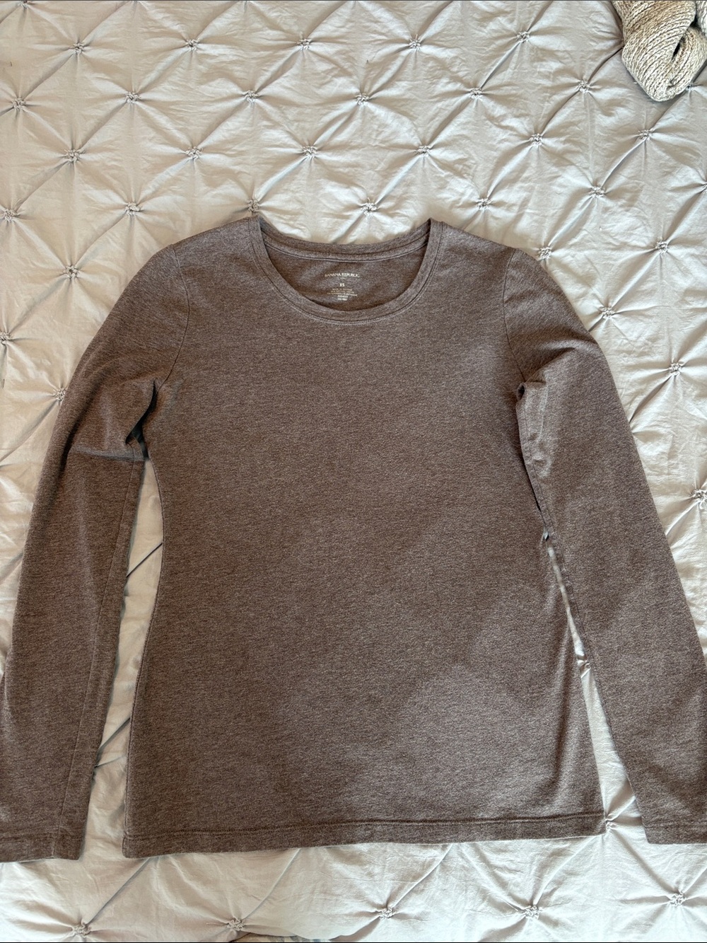 Banana Republic Long Sleeve T-Shirt